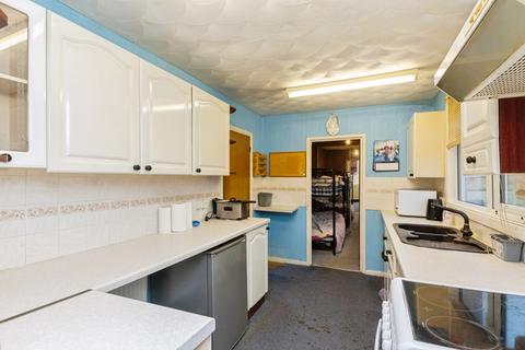 2 bedroom bungalow for sale, Brooklands Gardens, Jaywick, Clacton-on-Sea, Essex, CO15