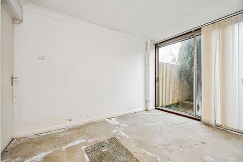 undefined, Handley Court, Liverpool, Merseyside, L19
