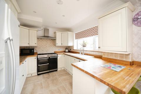 5 bedroom house for sale, Gobions Avenue, Romford, RM5