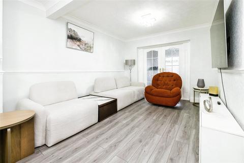 3 bedroom terraced house for sale, Eaton Drive, Collier Row, Romford, Havering, RM5