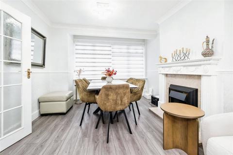 3 bedroom terraced house for sale, Eaton Drive, Collier Row, Romford, Havering, RM5