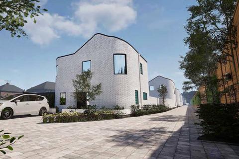 Rothbury Gardens, Isleworth TW7