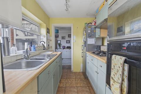 2 bedroom semi-detached house for sale, Hathersham Close, Horley RH6