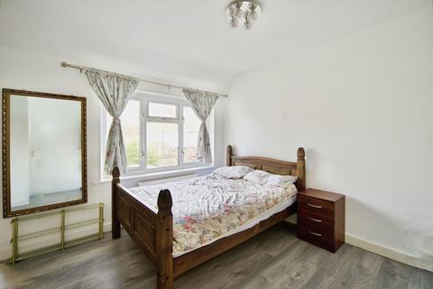 undefined, Powell Gardens, Dagenham, RM10