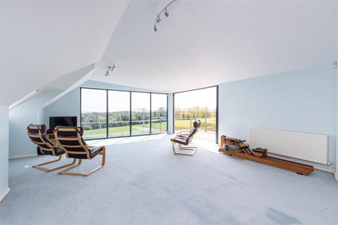 5 bedroom detached bungalow for sale, 19 Chantry Rise, Penarth, Vale of Glamorgan, CF64 5RS