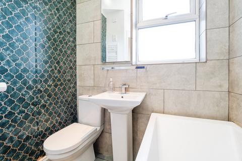 3 bedroom end of terrace house for sale, Clacton Road, East Ham, London, E6