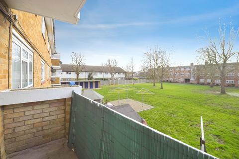 undefined, Wood Lane, Hornchurch, RM12