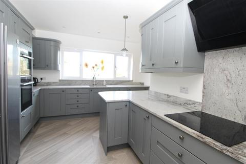 3 bedroom detached house for sale, Salisbury Avenue, Broadstairs