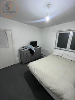 1 bedroom flat to rent, High Trees, London
