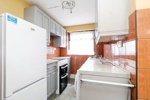 3 bedroom semi-detached house for sale, Stephen Avenue, Rainham, RM13
