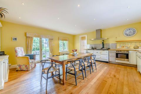 5 bedroom detached house to rent, St. Mary Bourne, Hampshire