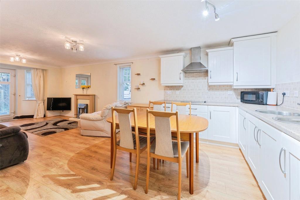 Kitchen/Lounge