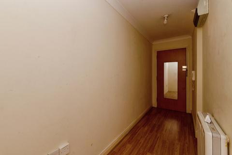 2 bedroom flat for sale, Argent Court, Argent Street, Grays, Essex, RM17