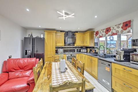 3 bedroom terraced house for sale, Ermine Road, Northampton