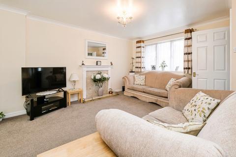 3 bedroom semi-detached house for sale, Pinecroft, Gidea Park, Romford, RM2