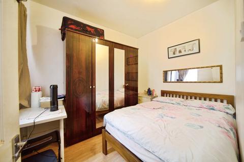 undefined, Nutfield Road, London, E15