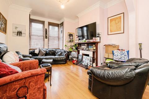 undefined, Peterborough Road, London, E10