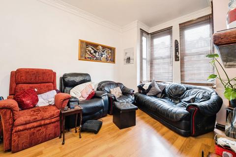undefined, Peterborough Road, London, E10