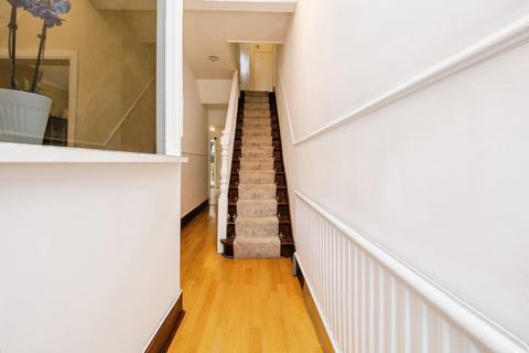 3 bedroom terraced house for sale, Newport Road, London, E10