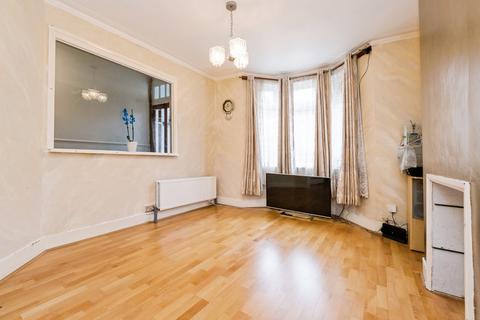 3 bedroom terraced house for sale, Newport Road, London, E10