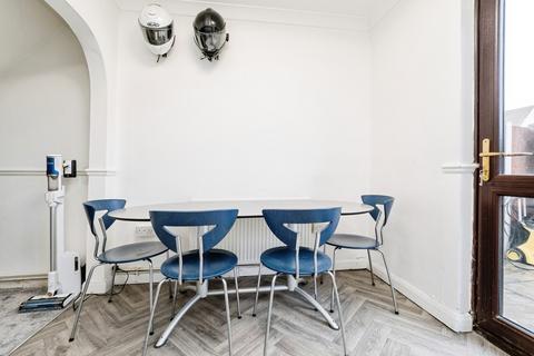 3 bedroom terraced house for sale, Fortin Close, South Ockendon, Essex, RM15