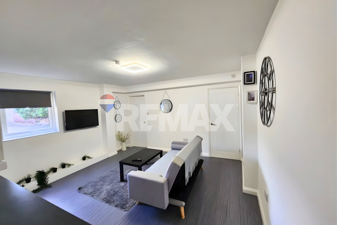 2 bedroom flat to rent, Vicarage Lane, London E6