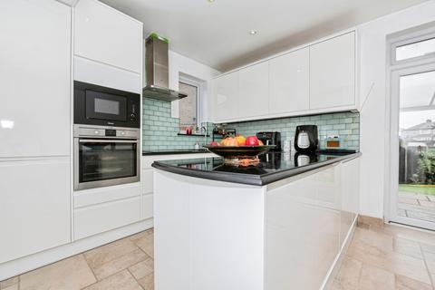 3 bedroom semi-detached house for sale, Lowlands Road, Aveley, South Ockendon, Essex, RM15
