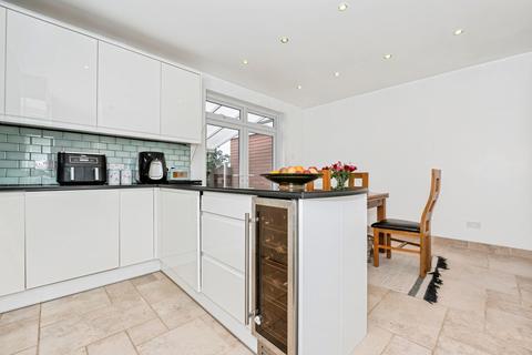 3 bedroom semi-detached house for sale, Lowlands Road, Aveley, South Ockendon, Essex, RM15