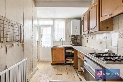 3 bedroom house for sale, Hester Road, London, N18