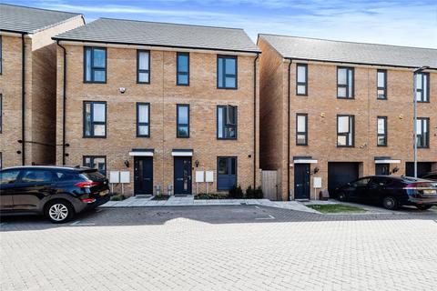 4 bedroom semi-detached house for sale, Lance Street, Rainham, RM13
