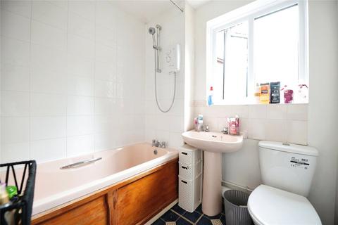 2 bedroom flat for sale, Mimosa Close, Romford, RM3