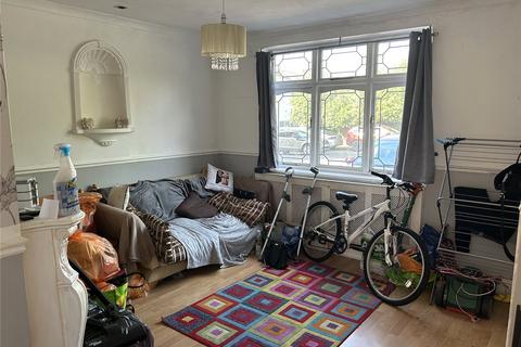3 bedroom terraced house for sale, North Hill Drive, Romford, RM3
