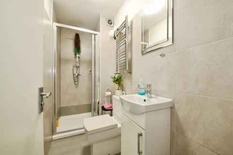 3 bedroom terraced house for sale, Tennyson Road, ROMFORD, Essex, RM3