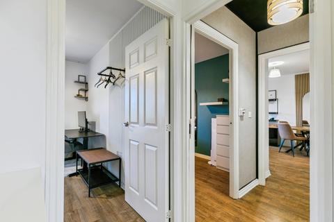 2 bedroom flat for sale, Flack End, CAMBRIDGE, Cambridgeshire, CB4