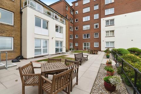 1 bedroom flat for sale, Holland Road, WESTCLIFF-ON-SEA, Essex, SS0