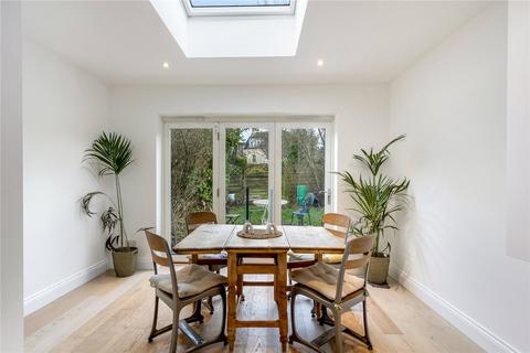 3 bedroom apartment for sale, Colney Hatch Lane, London, N10