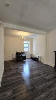 3 bedroom terraced house for sale, Richford Road, London, E15