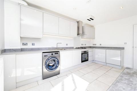 2 bedroom flat for sale, Maitland Road, London, E15