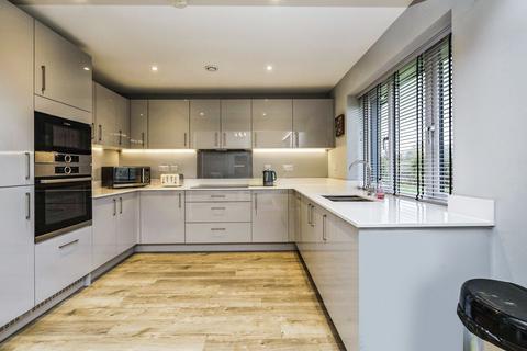 undefined, Larkfield, CAMBRIDGE, Cambridgeshire, CB21
