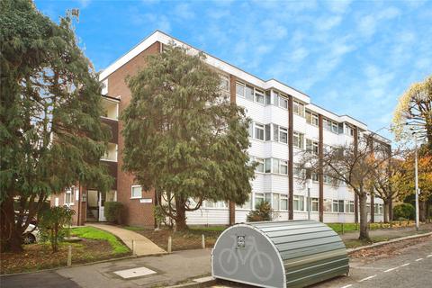 The Chiltons, Grove Hill, London, E18
