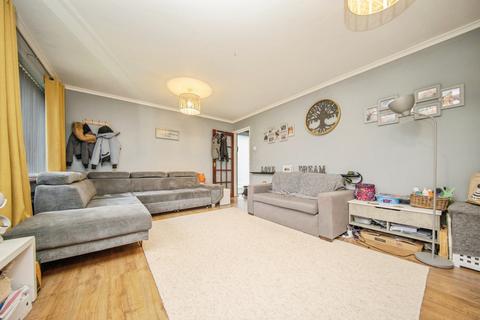 3 bedroom semi-detached house for sale, Sawston Close, Ipswich, Suffolk, IP2
