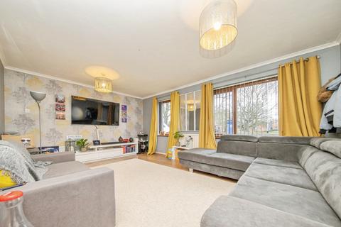 3 bedroom semi-detached house for sale, Sawston Close, Ipswich, Suffolk, IP2