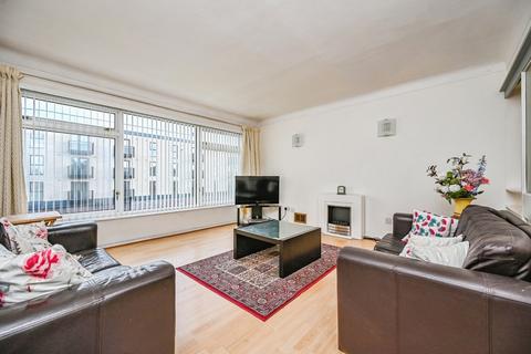 undefined, Avon Court, Crosby, Merseyside, L23
