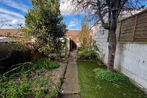2 bedroom terraced house for sale, Lewin Street, Redfield, Bristol BS5 9NU