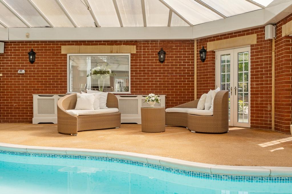 Swimming Pool and Leisure Suite