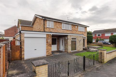 3 bedroom detached house for sale, Shakespeare Avenue, Scunthorpe