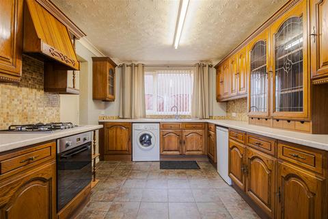 3 bedroom detached house for sale, Shakespeare Avenue, Scunthorpe