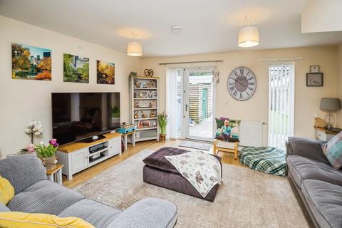 2 bedroom end of terrace house for sale, Chelmsford Court, CHESTER, Cheshire, CH1