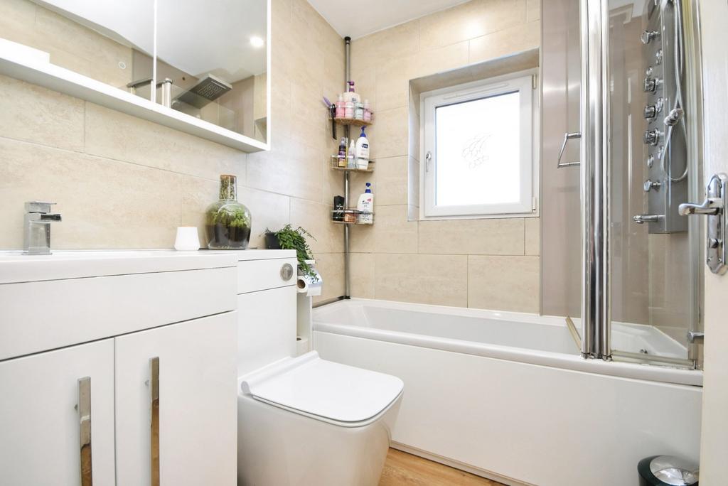 Modern Bathroom