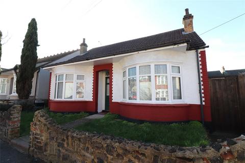 3 bedroom bungalow for sale, Glenwood Avenue, Westcliff On Sea, Essex, SS0